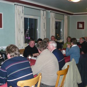 Eine angeregte Diskussion ergab sich über das Für und Wider des Steinabbaus