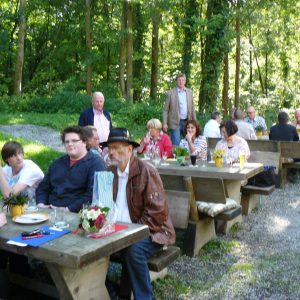 Ein Blick auf die Teilnehmer des Sommerfestes